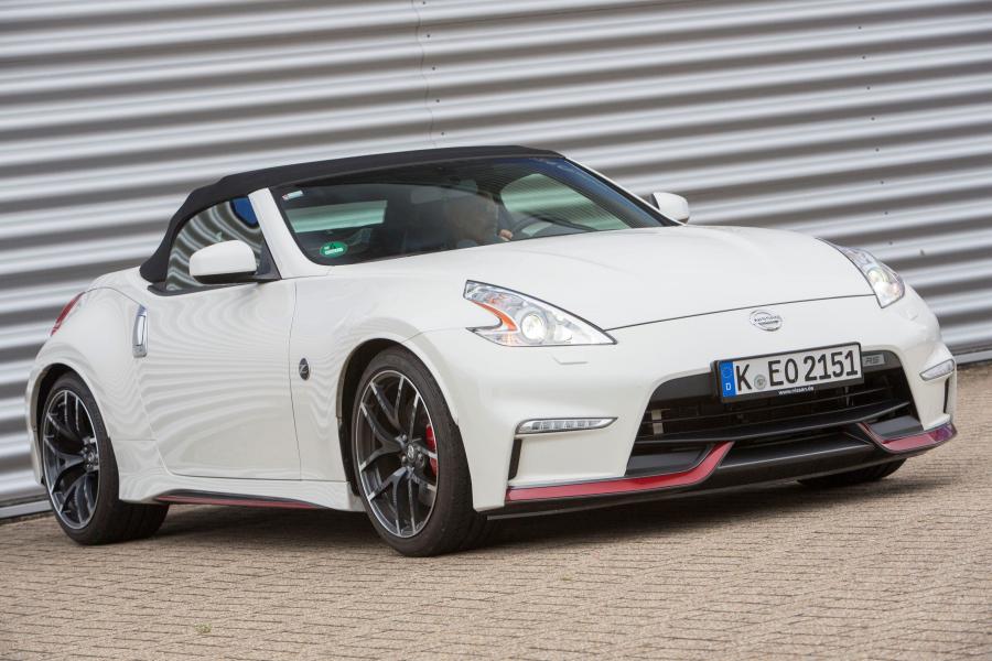  Nissan 370Z RS Roadster (Z34) 2017 года  (фото 5 из 13)